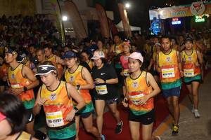 BIB: 09099, 00038, 11212, 17261
                            <button type="button" onclick="openModal(9884434)" class="btn btn-primary btn-sm float-right btn-popup" data-toggle="modal" data-target=".modal-high-quality">
                        <i class="fas fa-shopping-cart"></i> Add to Cart
                    </button>
                                            <button type="button" onclick="isThisMe(9884434, true)" class="btn btn-success btn-sm float-right btn-popup btn-isme hidden" data-toggle="tooltip" data-placement="bottom" title="นี่คือรูปของคุณใช่ไหม คลิกที่นี่เพื่อเอาเข้าอัลบั้ม">
                        <i class="fas fa-plus"></i> Add to album
                    </button>
                    <button type="button" onclick="isThisMe(9884434, false)" class="btn btn-warning btn-sm float-right btn-popup btn-isnotme hidden">
                        <i class="fas fa-ban"></i> Remove from album
                    </button>